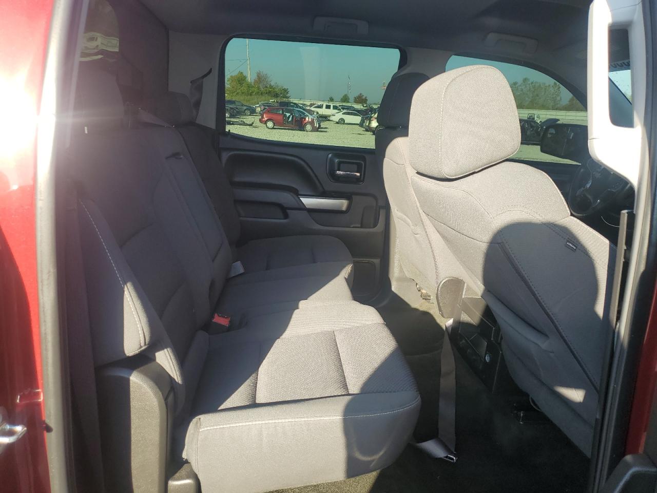 2017 Chevrolet Silverado K1500 Lt VIN: 3GCUKREC8HG108991 Lot: 81753585