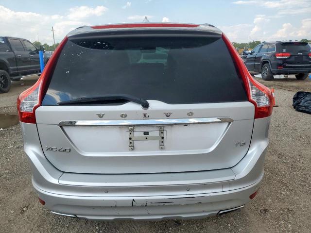 Parquets VOLVO XC60 2016 Srebrny