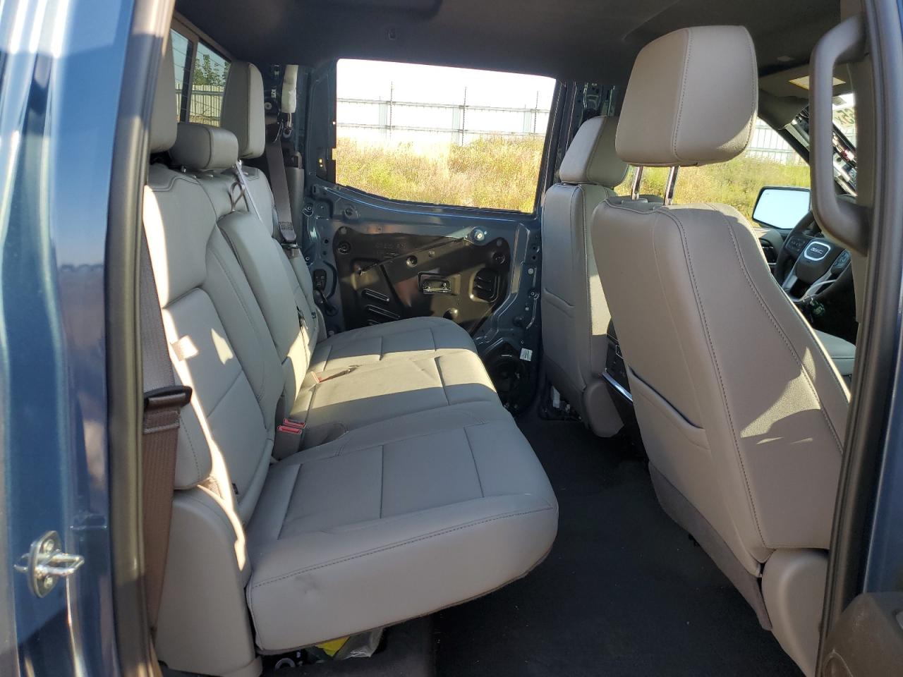 2024 GMC Sierra K1500 Slt VIN: 1GTUUDEDXRZ396102 Lot: 70533365