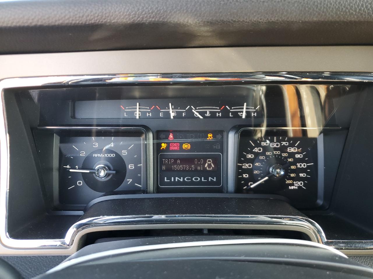 2011 Lincoln Navigator L VIN: 5LMJJ3J54BEJ10335 Lot: 81233155