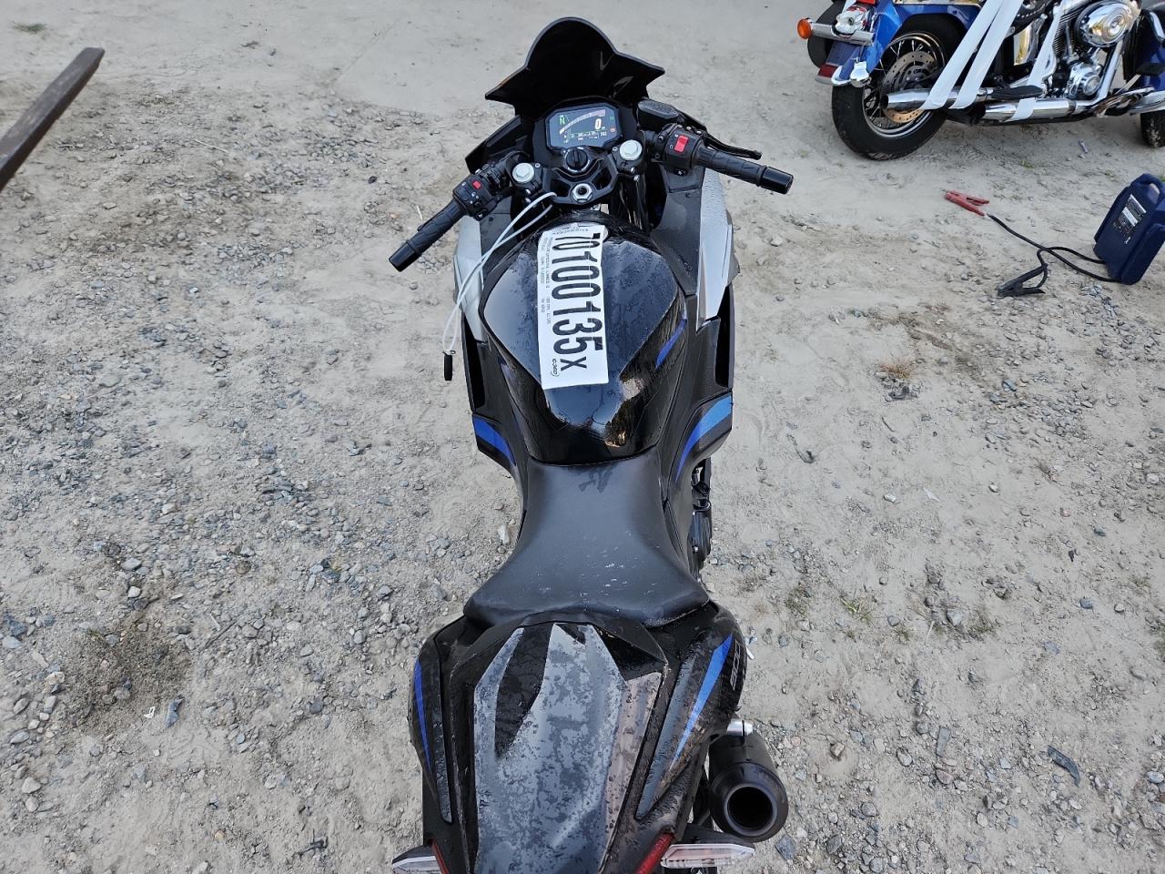 2025 Kawasaki Ex500 A VIN: ML5EXGJ18SDA39302 Lot: 70100135