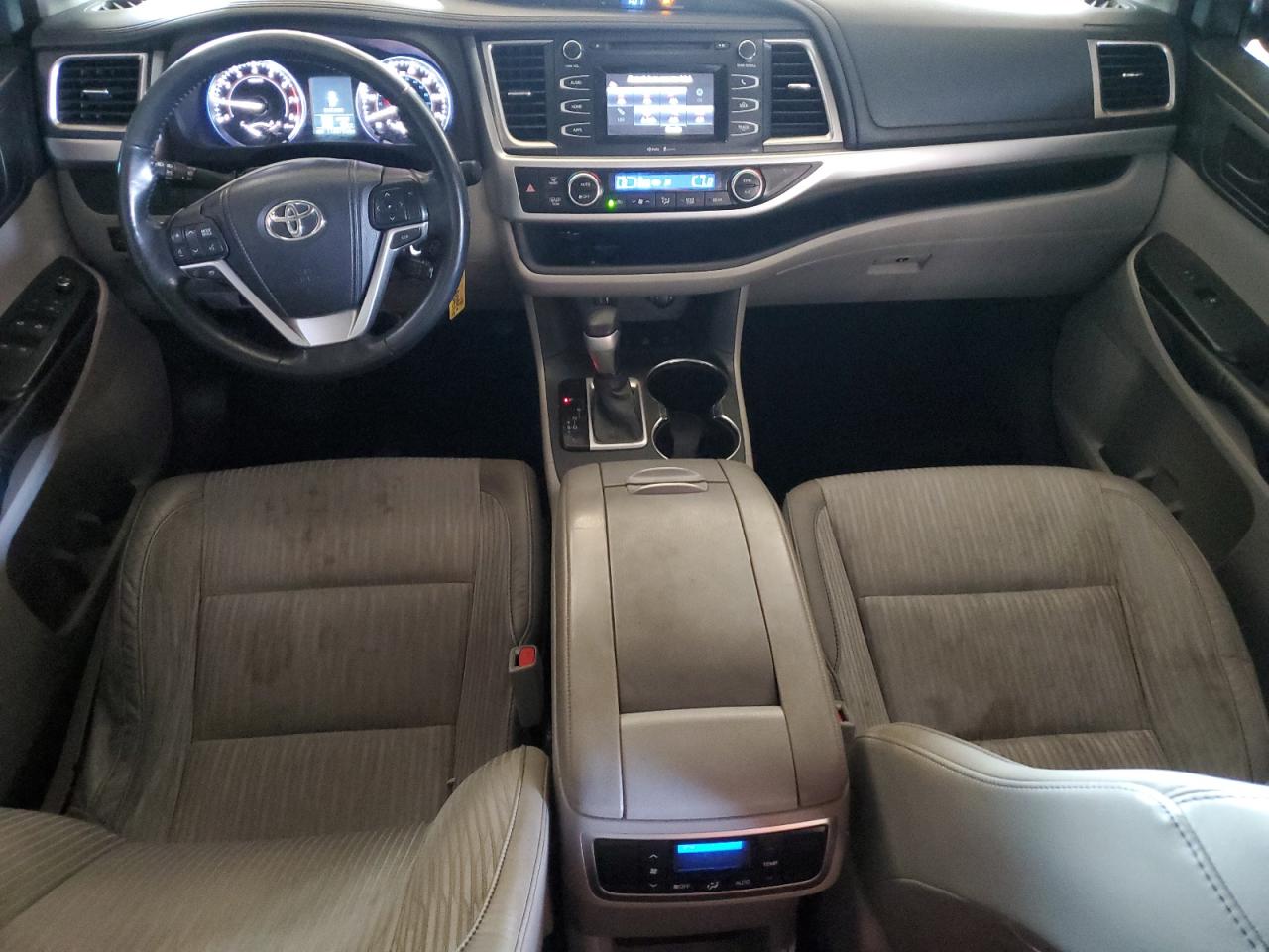 2015 Toyota Highlander Le VIN: 5TDBKRFH9FS126190 Lot: 80695635