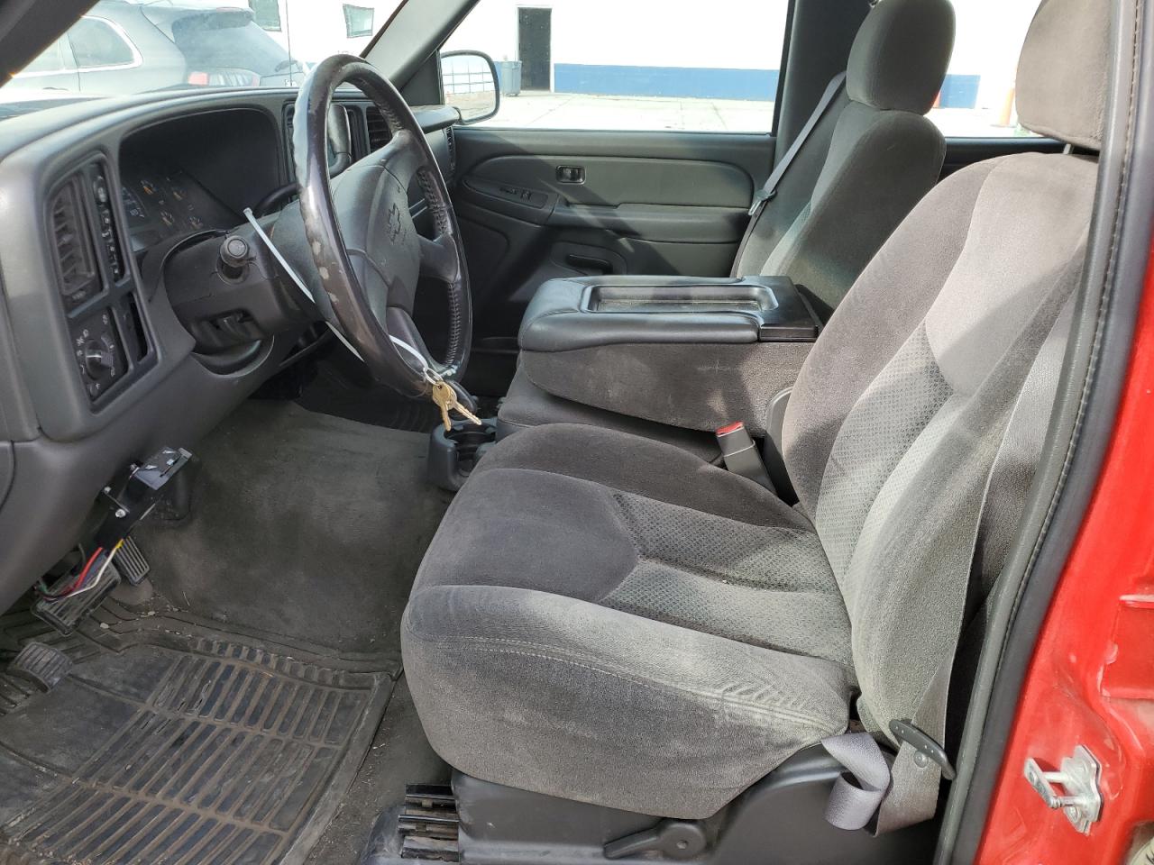 2005 Chevrolet Silverado K1500 VIN: 2GCEK13T651253041 Lot: 81526045