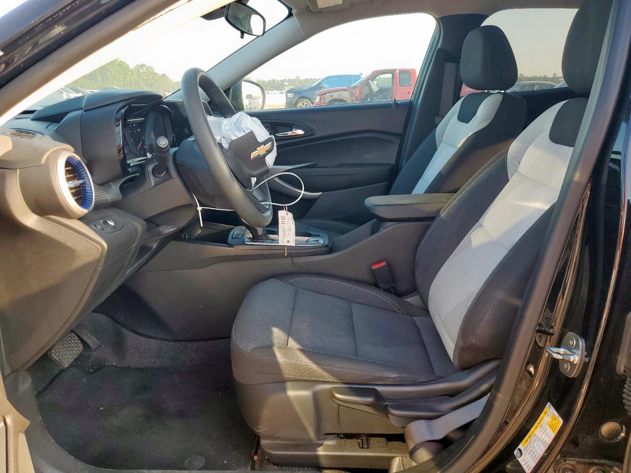 2024 Chevrolet Trax Ls VIN: KL77LFE20RC040915 Lot: 71829065