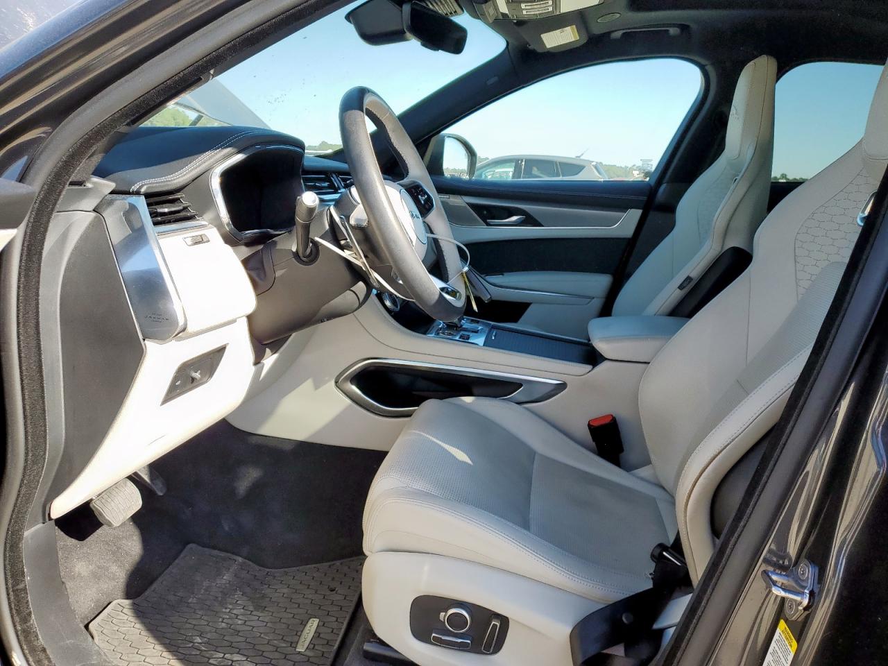 2024 Jaguar F-Pace R-Dynamic S VIN: SADCT2FU7RA733314 Lot: 84204955