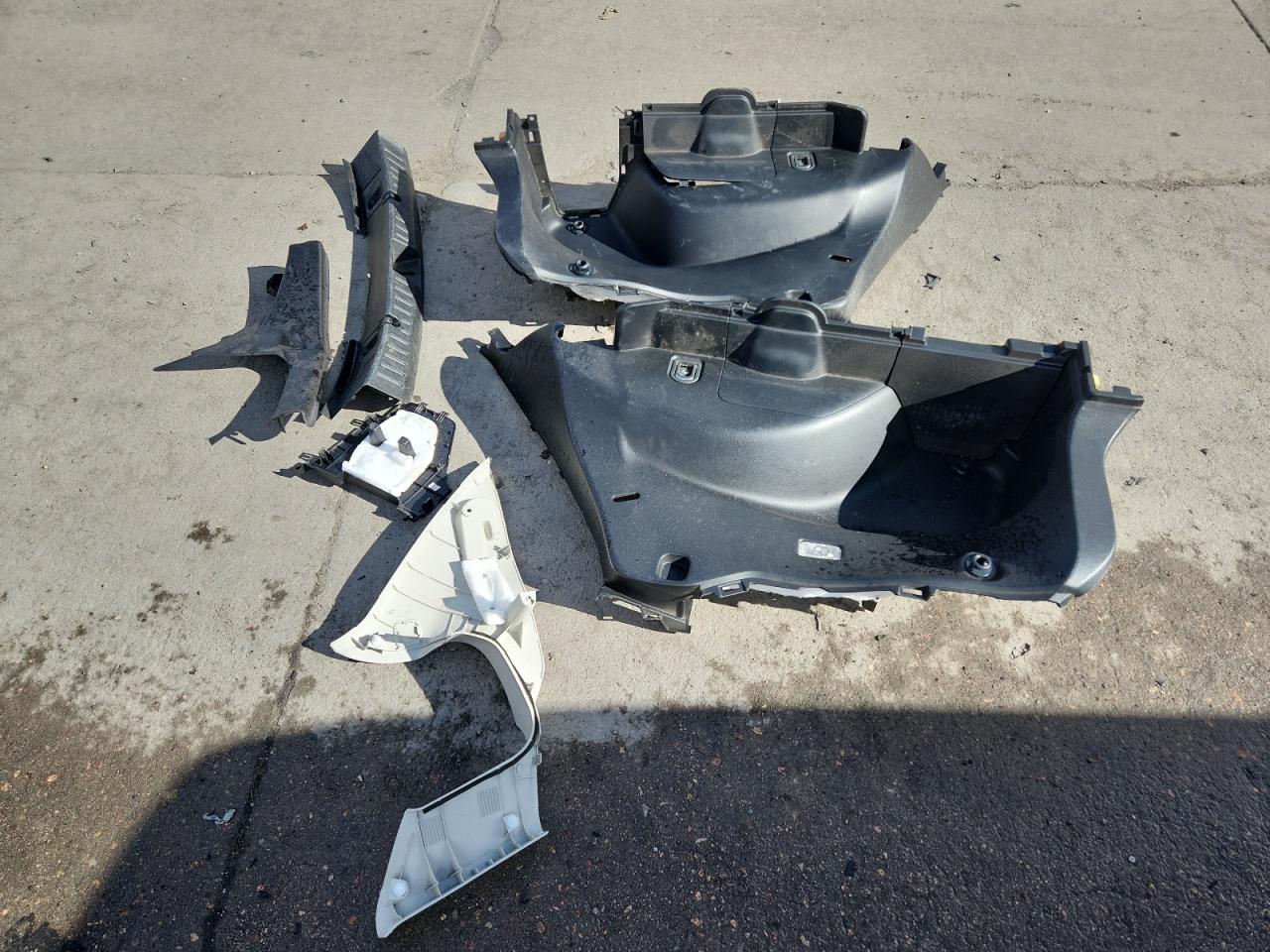 2015 Subaru Xv Crosstrek 2.0 Premium VIN: JF2GPACC5FG260725 Lot: 84429545