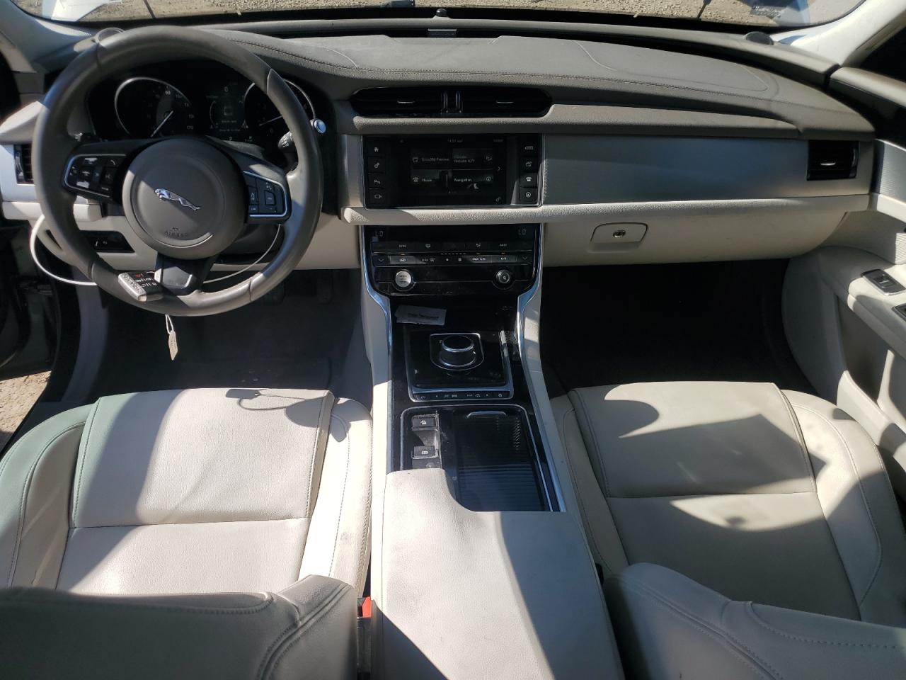 2017 Jaguar Xf Premium VIN: SAJBD4BV5HCY32703 Lot: 84415135