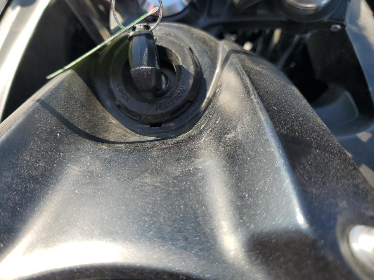 2025 Kawasaki Ex650 R VIN: ML5EXER18SDAD8834 Lot: 80564585