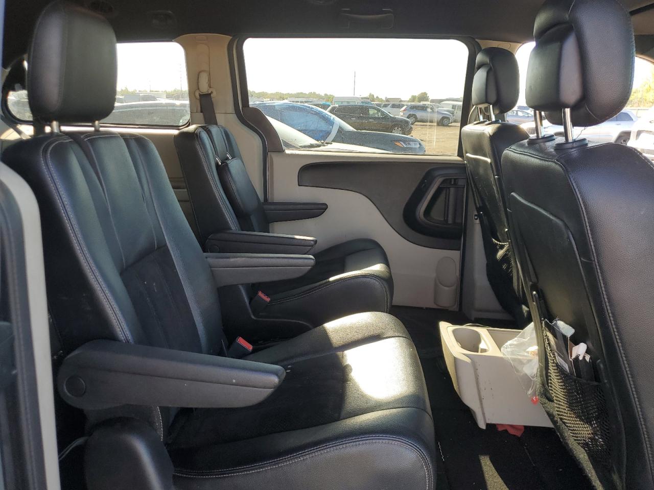 2018 Dodge Grand Caravan Sxt VIN: 2C4RDGCG8JR263907 Lot: 81619055