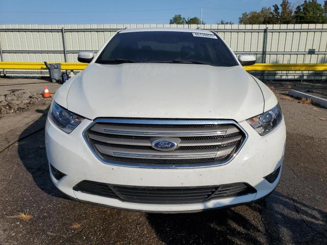  FORD TAURUS 2018 Белы