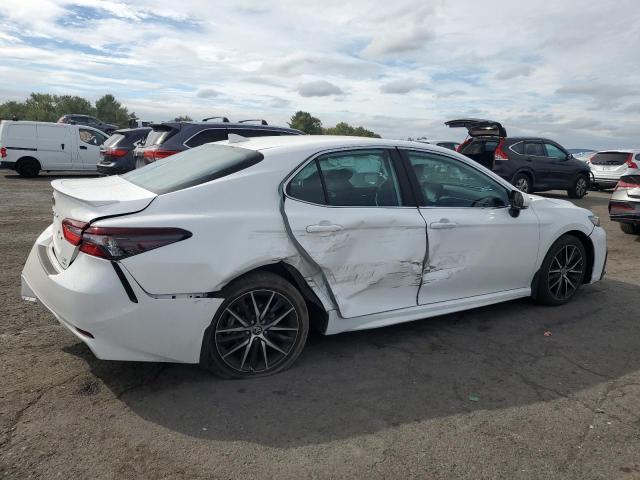  TOYOTA CAMRY 2023 Белы