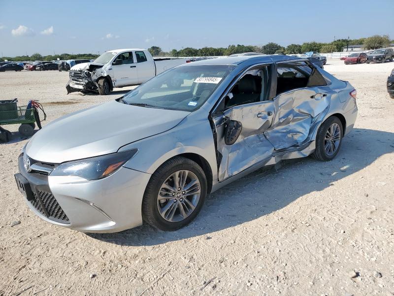 TOYOTA CAMRY 2016 Srebrny