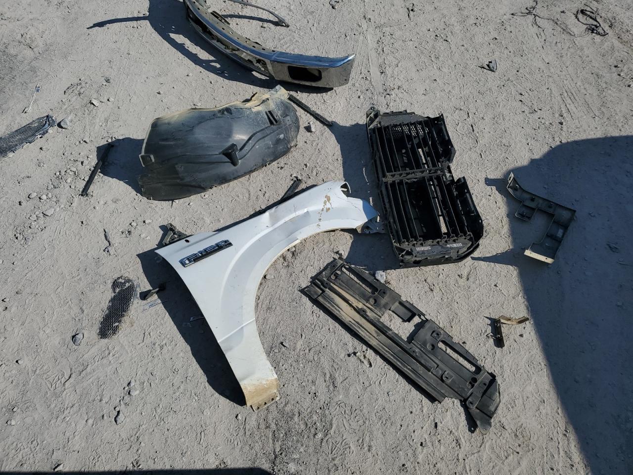 2016 Ford F150 Super Cab VIN: 1FTFX1EF3GFD00261 Lot: 72043665