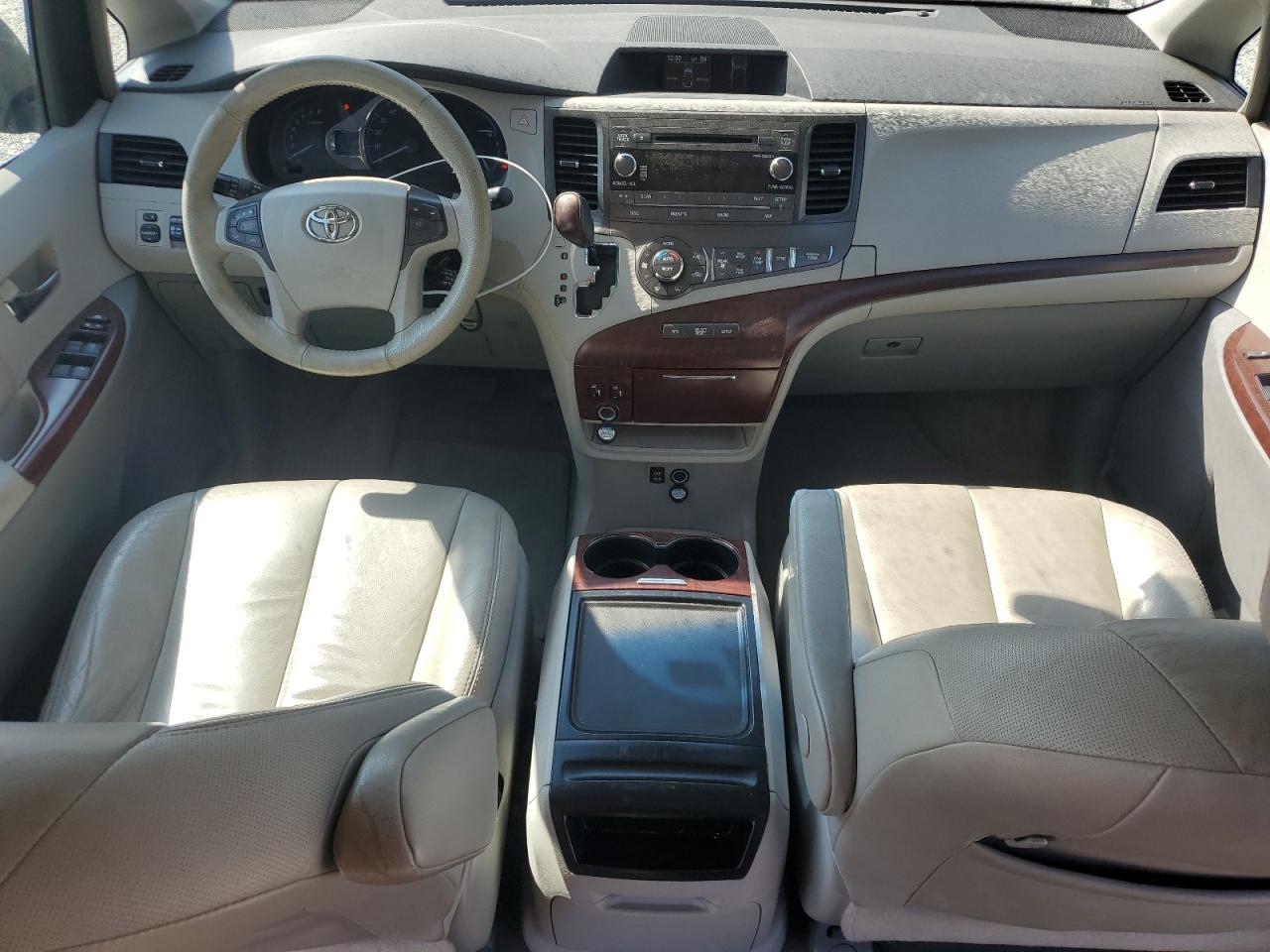 2012 Toyota Sienna Xle VIN: 5TDYK3DC0CS212661 Lot: 81634935