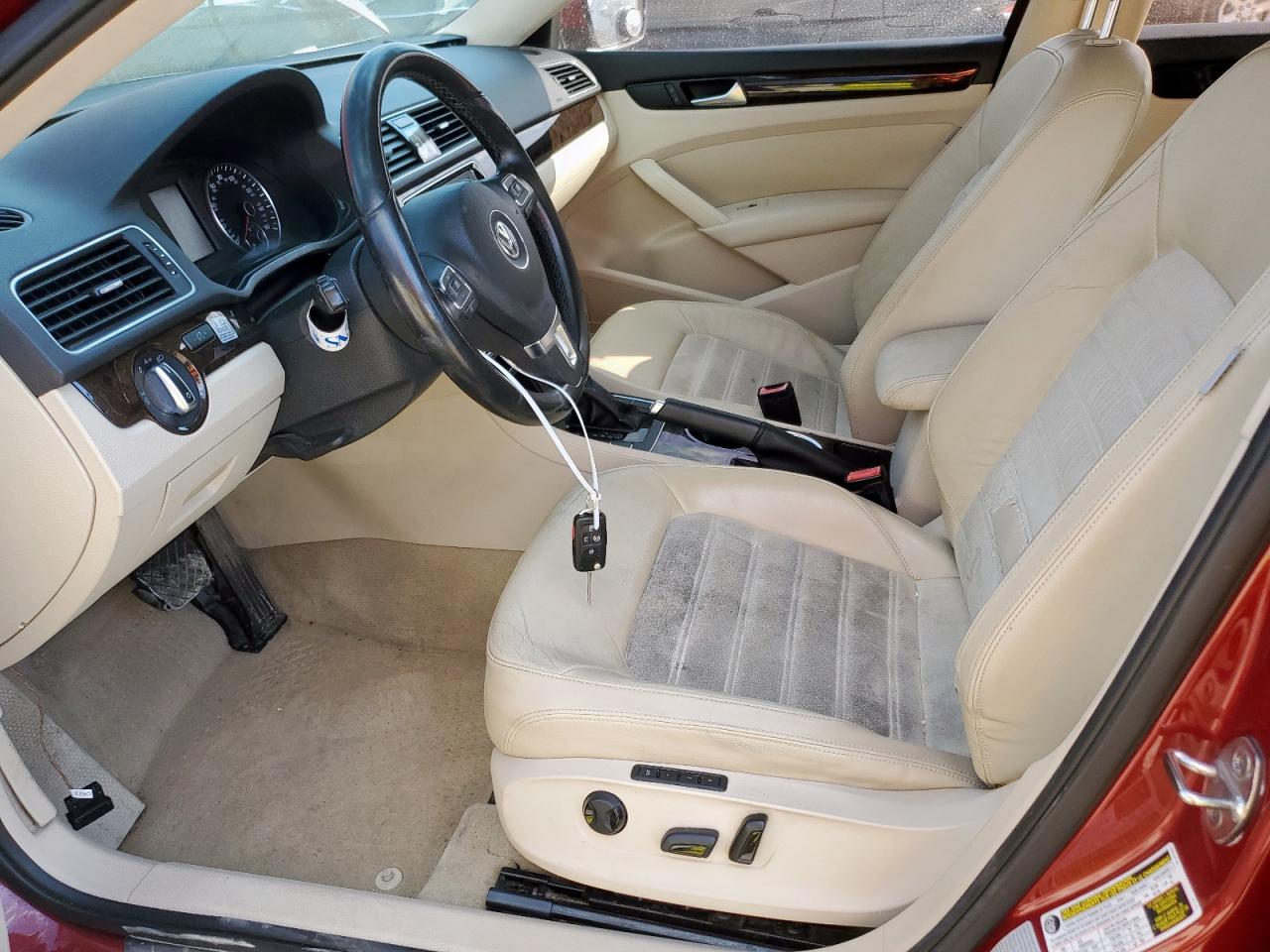 2015 Volkswagen Passat Sel VIN: 1VWCV7A33FC025947 Lot: 82161015