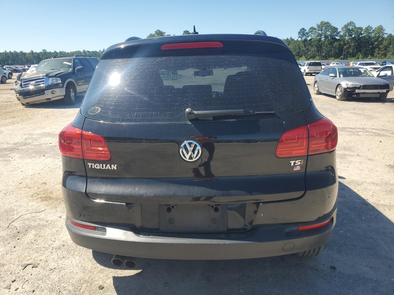 2016 Volkswagen Tiguan S VIN: WVGAV7AX4GW527780 Lot: 71122995