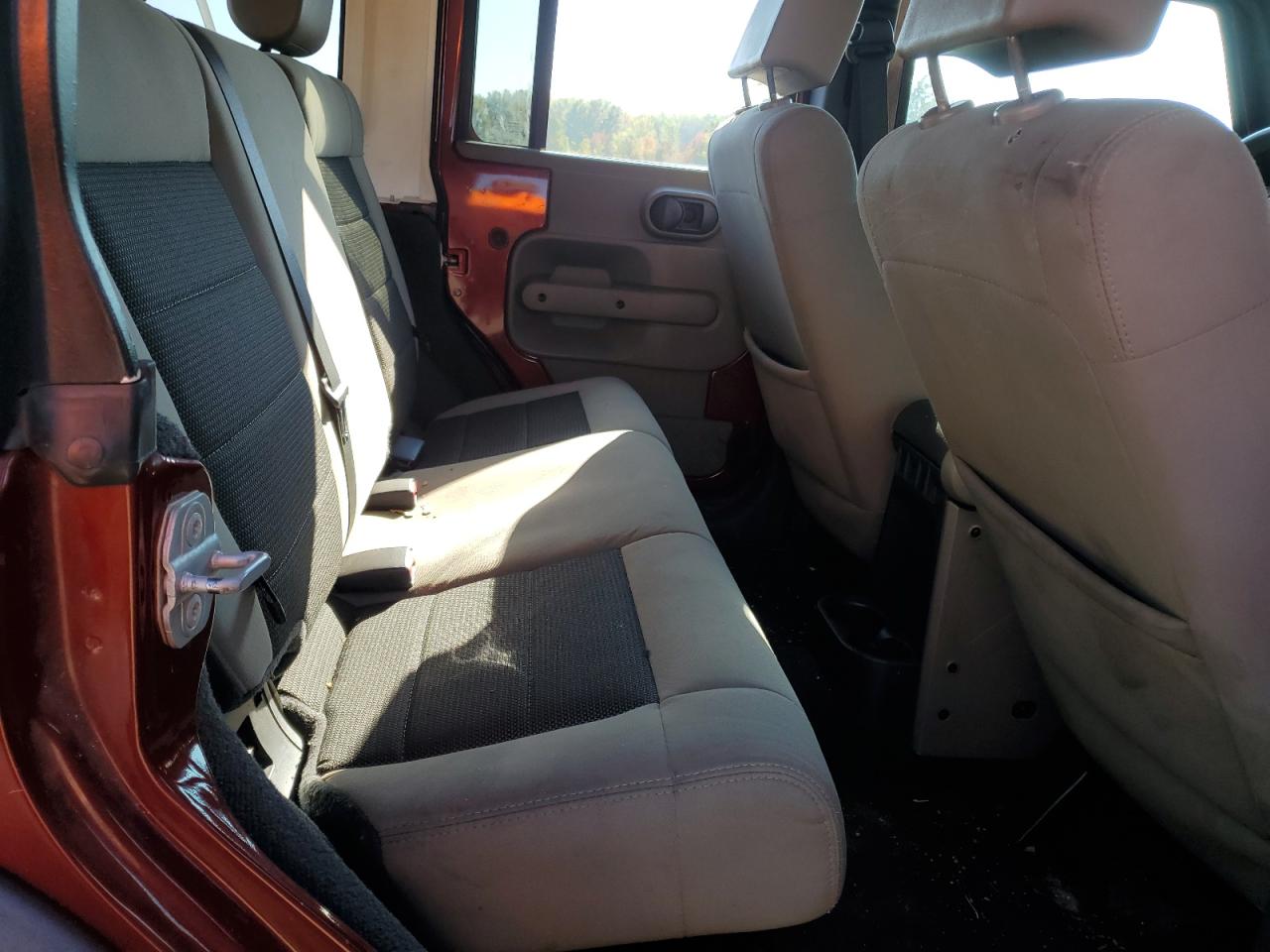 2010 Jeep Wrangler Unlimited Sport VIN: 1J4BA3H11AL138239 Lot: 81143085