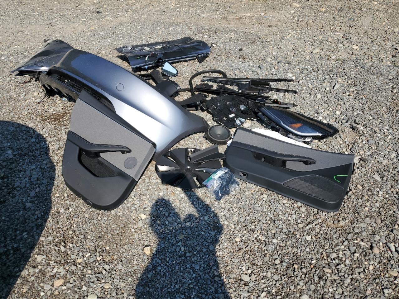 2025 Tesla Model 3 VIN: 5YJ3E1EA2SF933540 Lot: 70852325