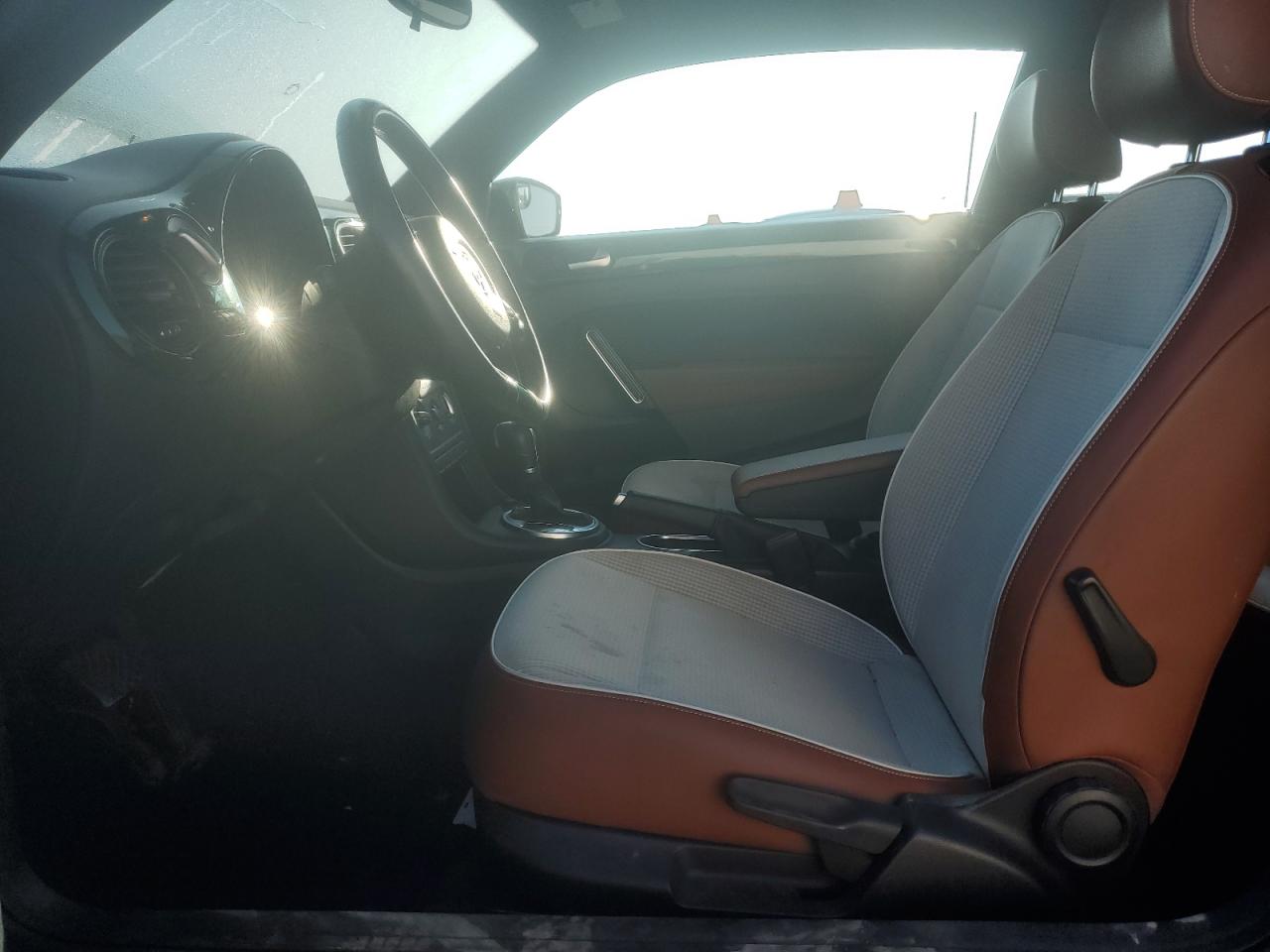 2017 Volkswagen Beetle 1.8T VIN: 3VWF17AT0HM621429 Lot: 80982415