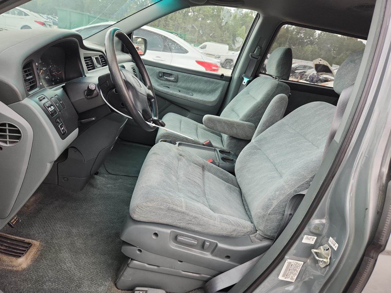 2000 Honda Odyssey Ex VIN: 2HKRL1860YH596769 Lot: 84445255