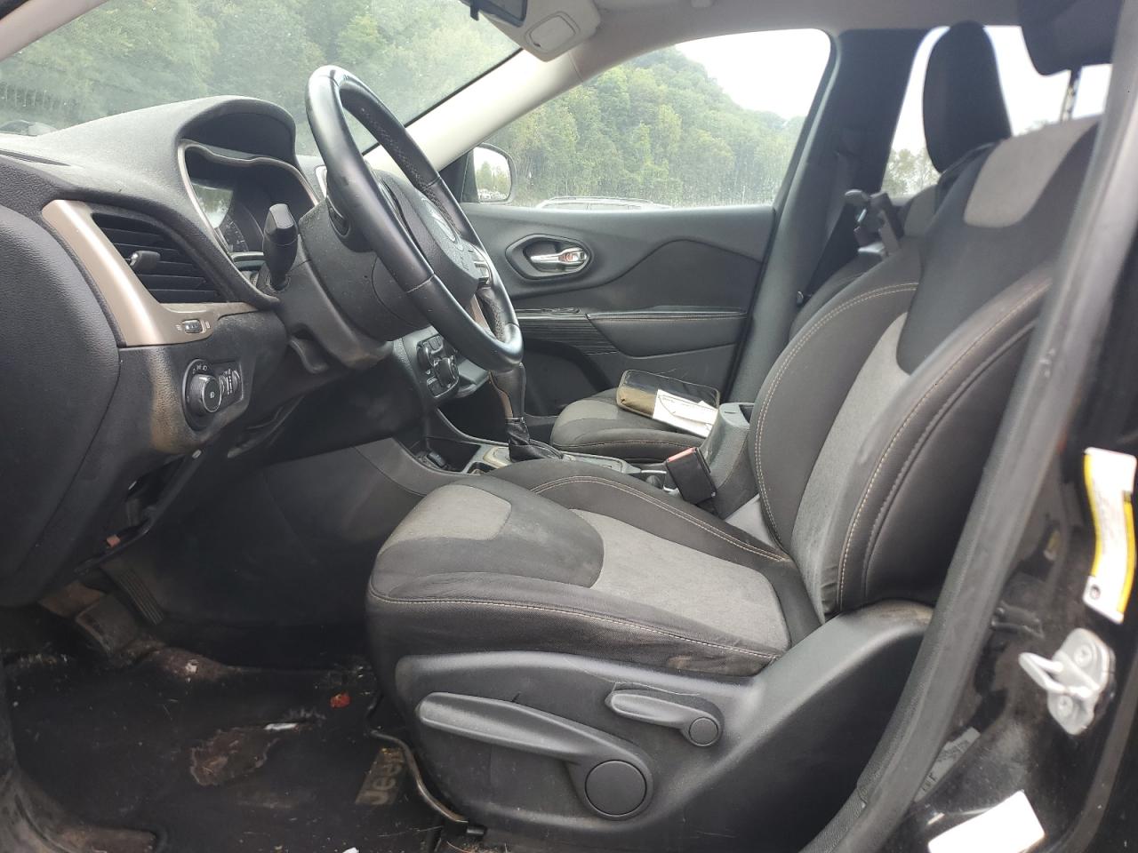 2014 Jeep Cherokee Latitude VIN: 1C4PJLCB7EW144496 Lot: 81002505