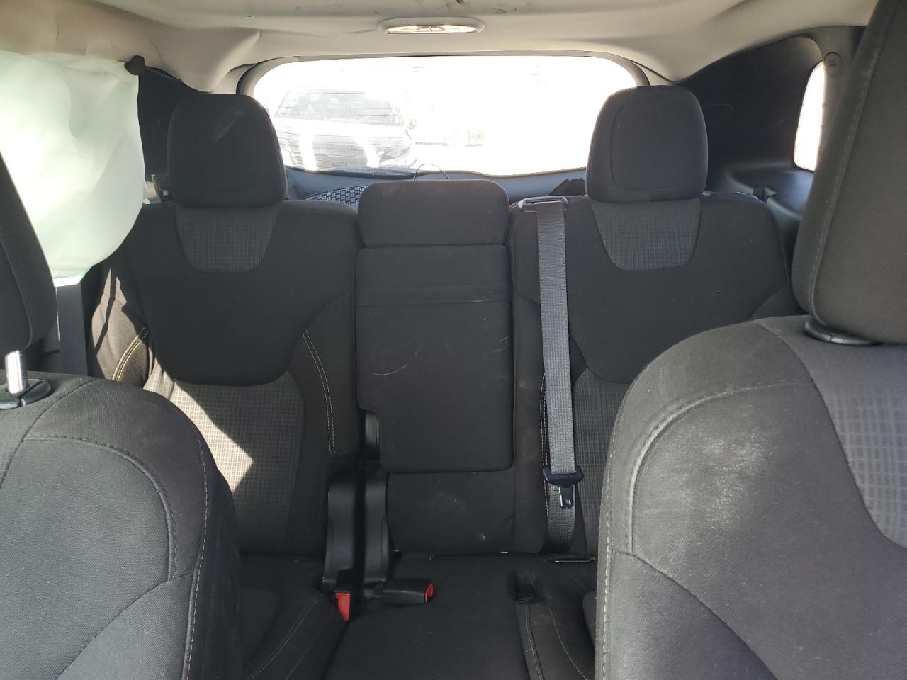 2016 Jeep Cherokee Latitude VIN: 1C4PJMCS4GW181739 Lot: 84628195