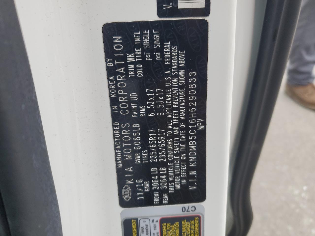 2017 Kia Sedona Lx VIN: KNDMB5C16H6290833 Lot: 82030595