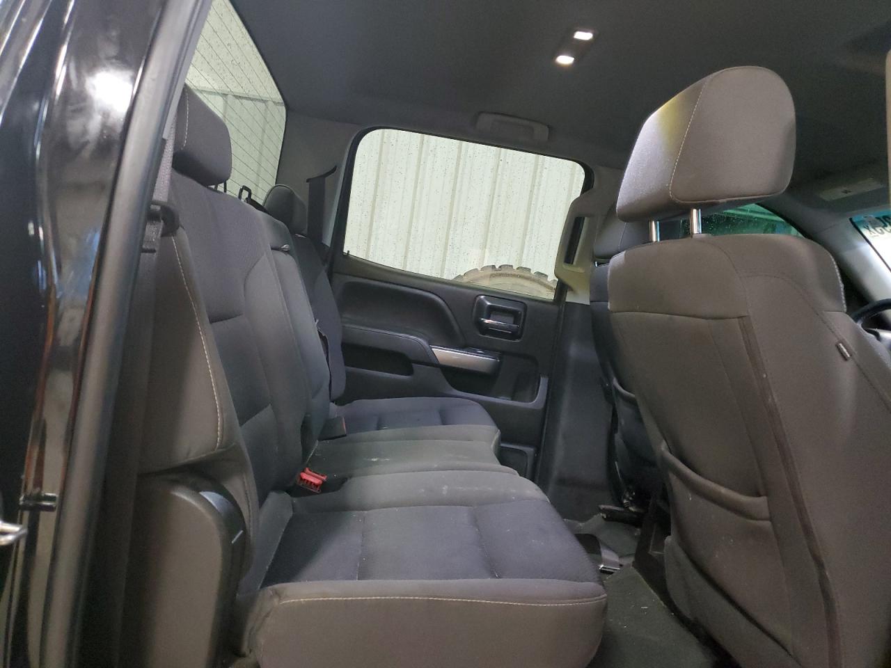 2018 Chevrolet Silverado K1500 Lt VIN: 1GCUKREC5JF205542 Lot: 80272395