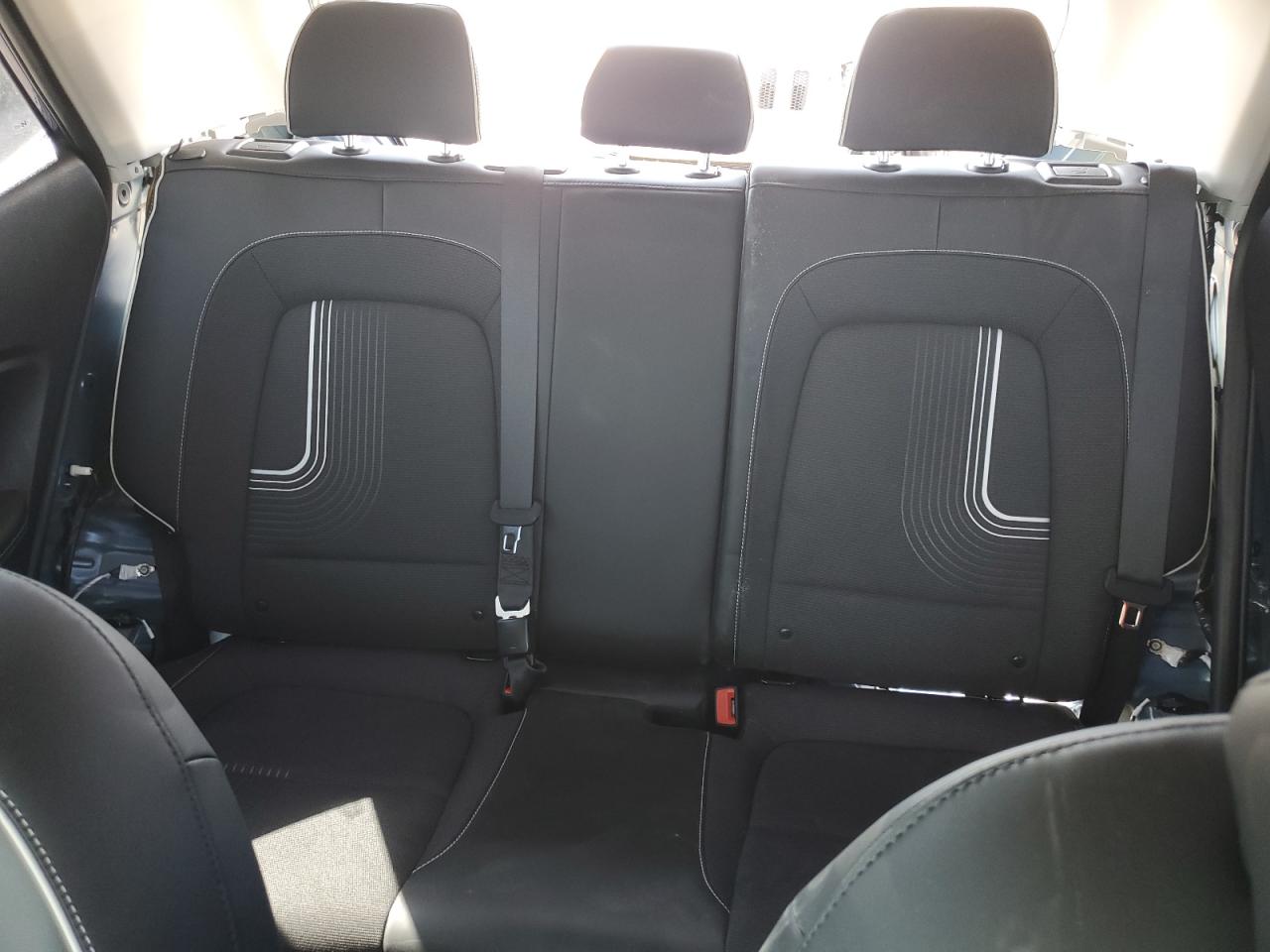 2022 Hyundai Venue Sel VIN: KMHRC8A35NU180920 Lot: 81700235