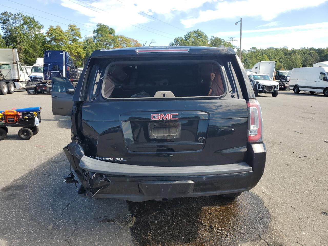 2019 GMC Yukon Xl K1500 Slt VIN: 1GKS2GKC9KR395267 Lot: 85840365