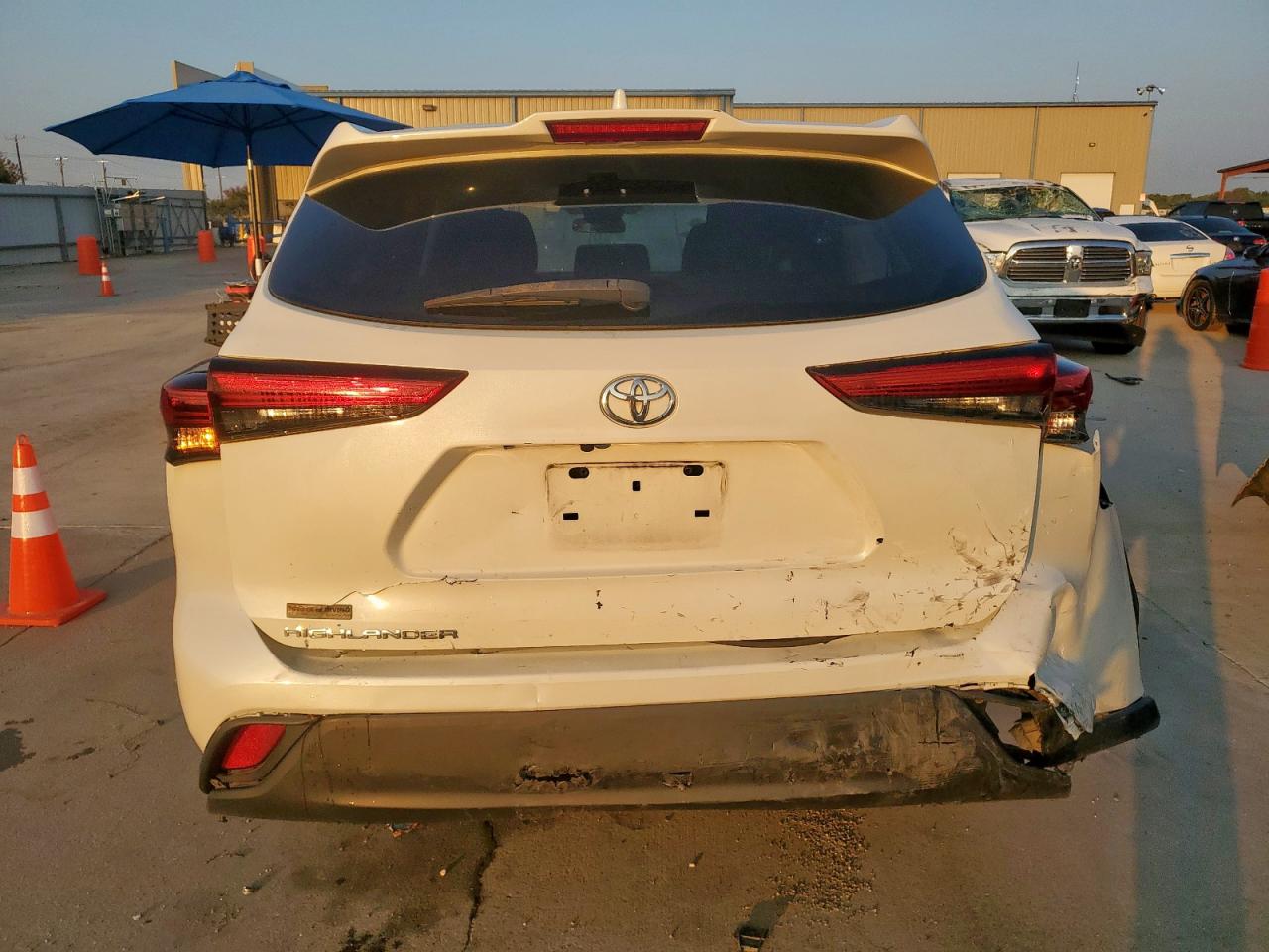 2021 Toyota Highlander L VIN: 5TDCZRAH7MS043264 Lot: 71714275