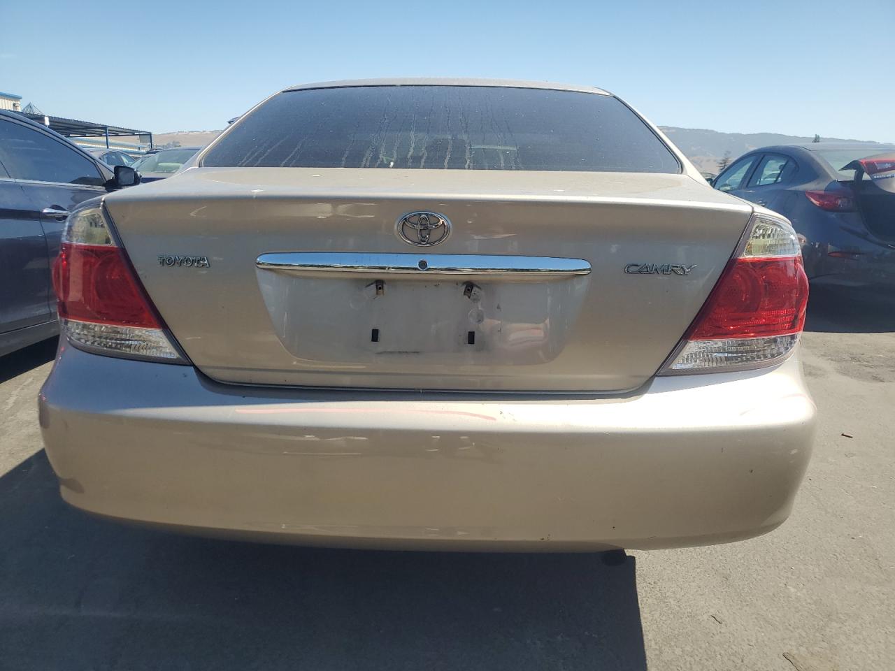 2005 Toyota Camry Le VIN: JTDBE32K253024901 Lot: 71287745
