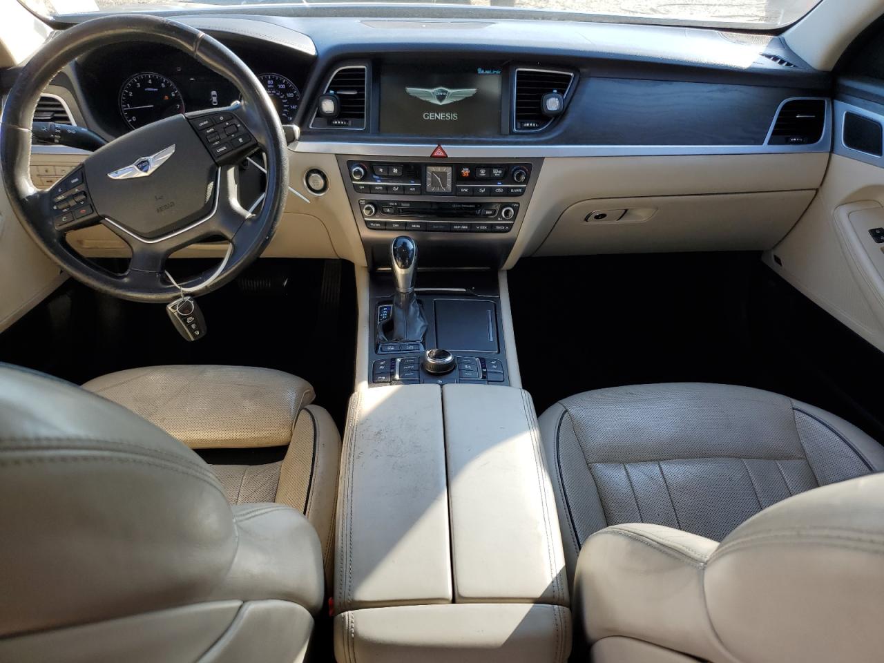 2015 Hyundai Genesis 3.8L VIN: KMHGN4JE3FU027465 Lot: 80197955