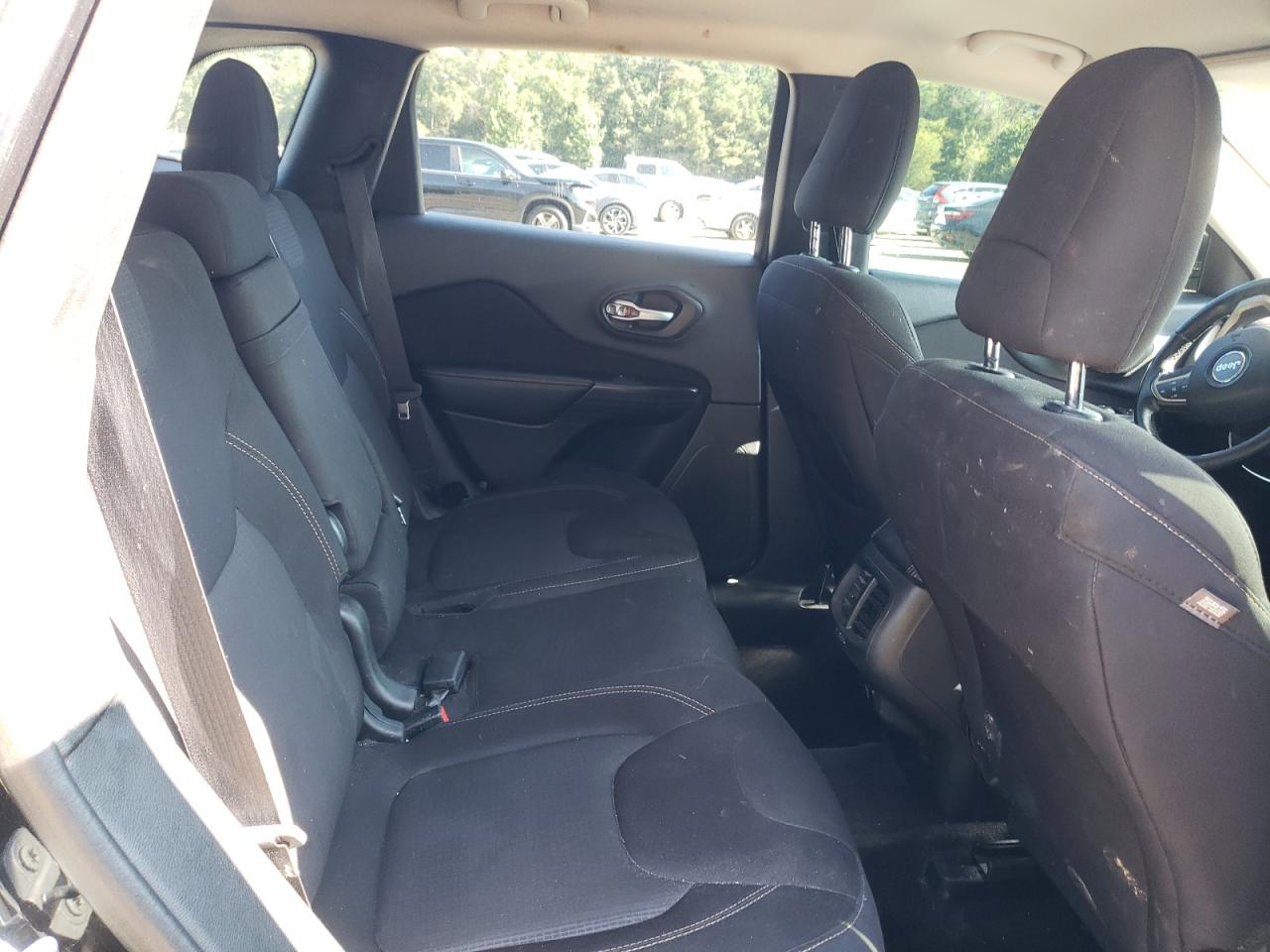 2016 Jeep Cherokee Latitude VIN: 1C4PJMCS7GW338616 Lot: 81447575