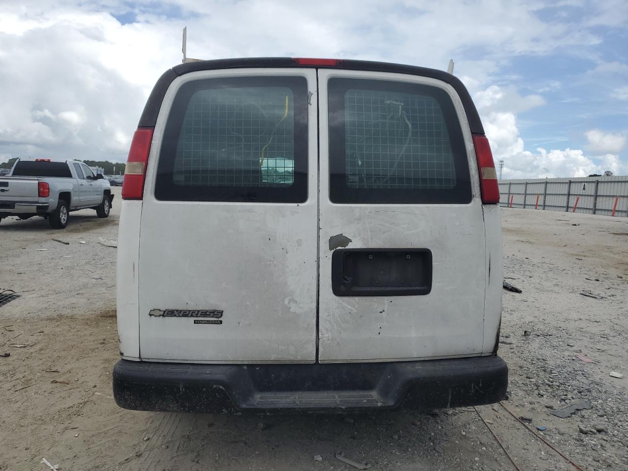 2011 Chevrolet Express G1500 VIN: 1GCSGAFX9B1172538 Lot: 81620425