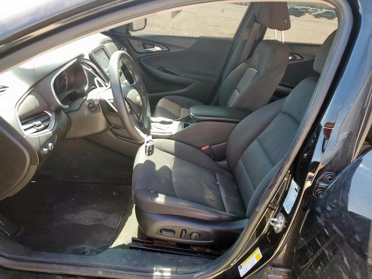 2018 Chevrolet Malibu Lt VIN: 1G1ZD5ST8JF179816 Lot: 84013485