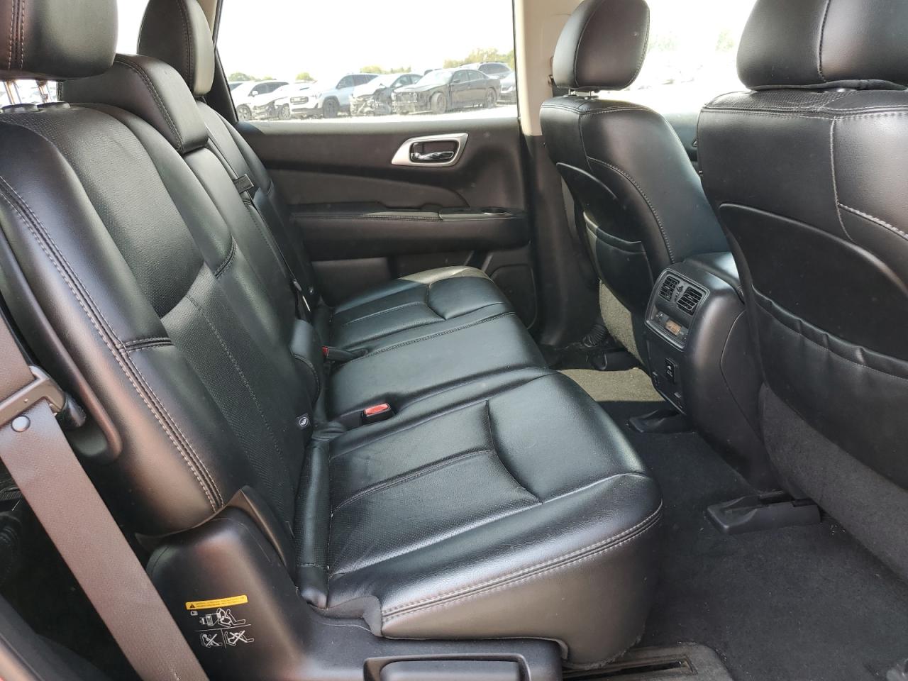 2015 Nissan Pathfinder S VIN: 5N1AR2MM1FC702639 Lot: 81580825