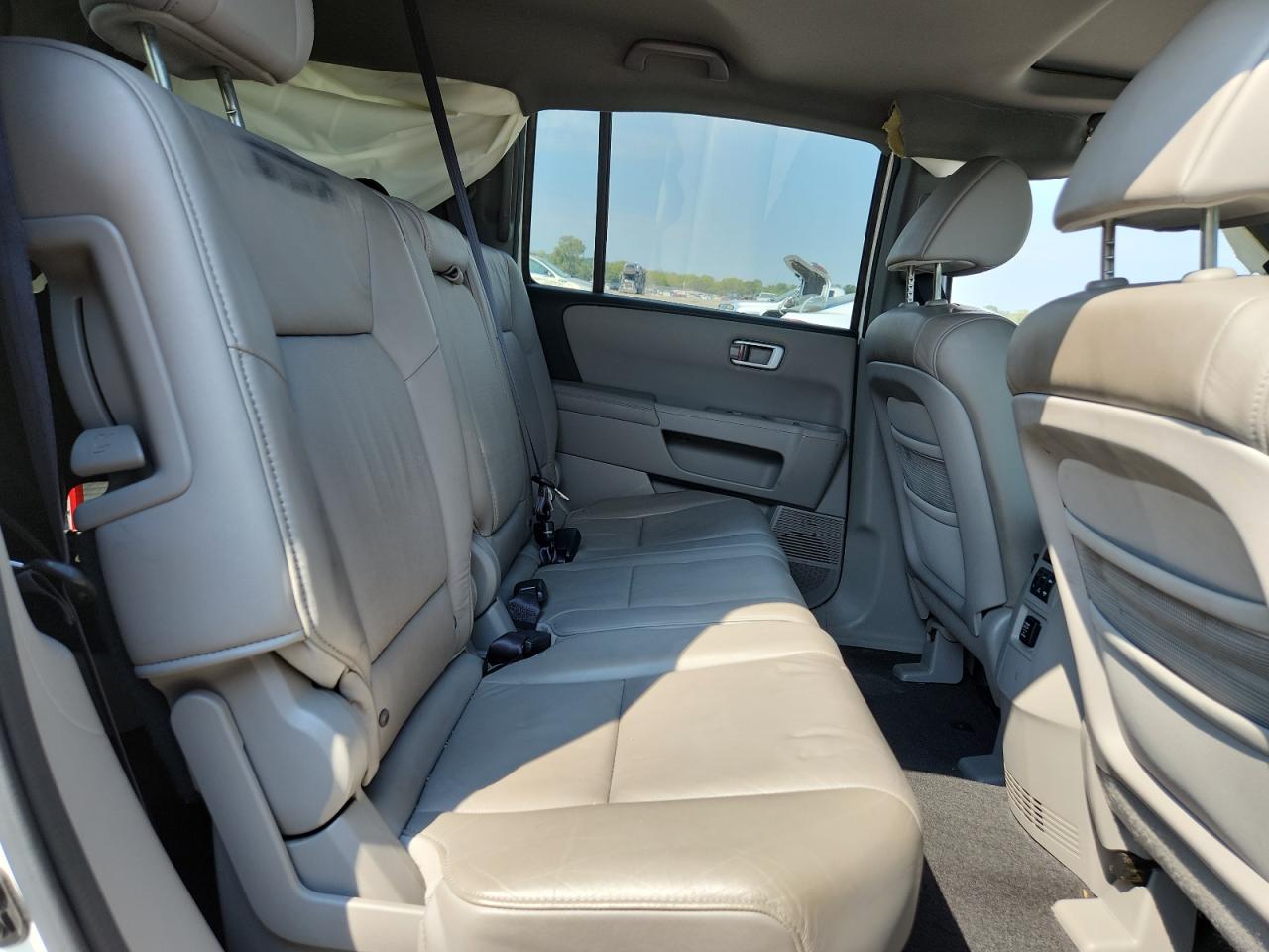 2011 Honda Pilot Exln VIN: 5FNYF4H72BB007501 Lot: 81096955