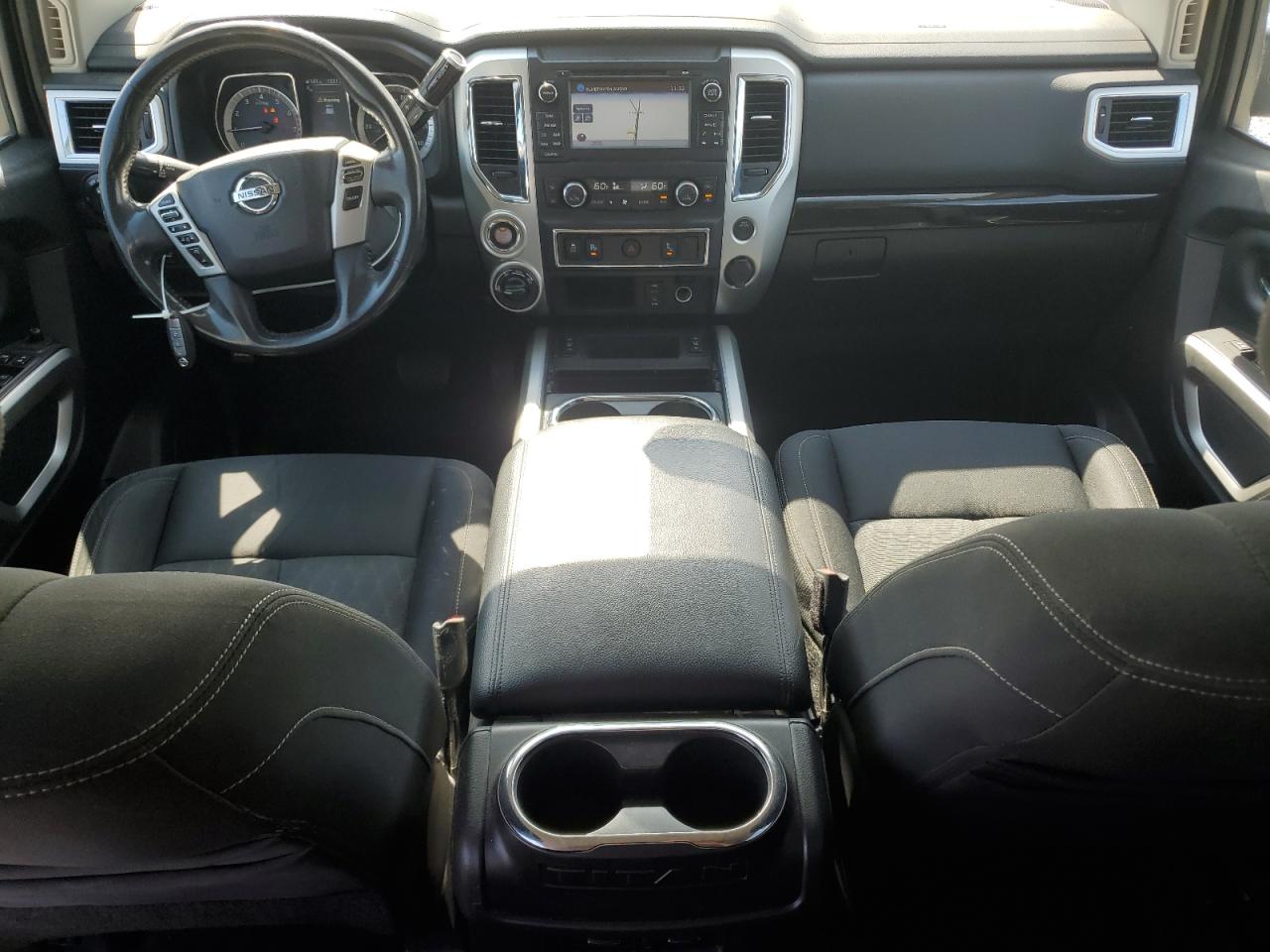 2017 Nissan Titan Sv VIN: 1N6AA1E56HN557647 Lot: 81074835