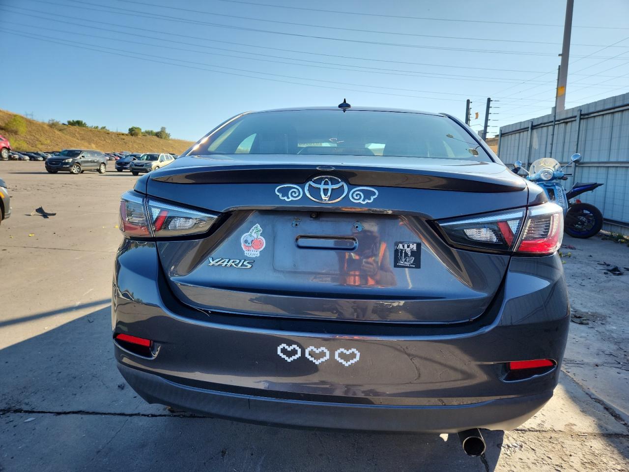 2019 Toyota Yaris L VIN: 3MYDLBYV7KY505421 Lot: 81595095