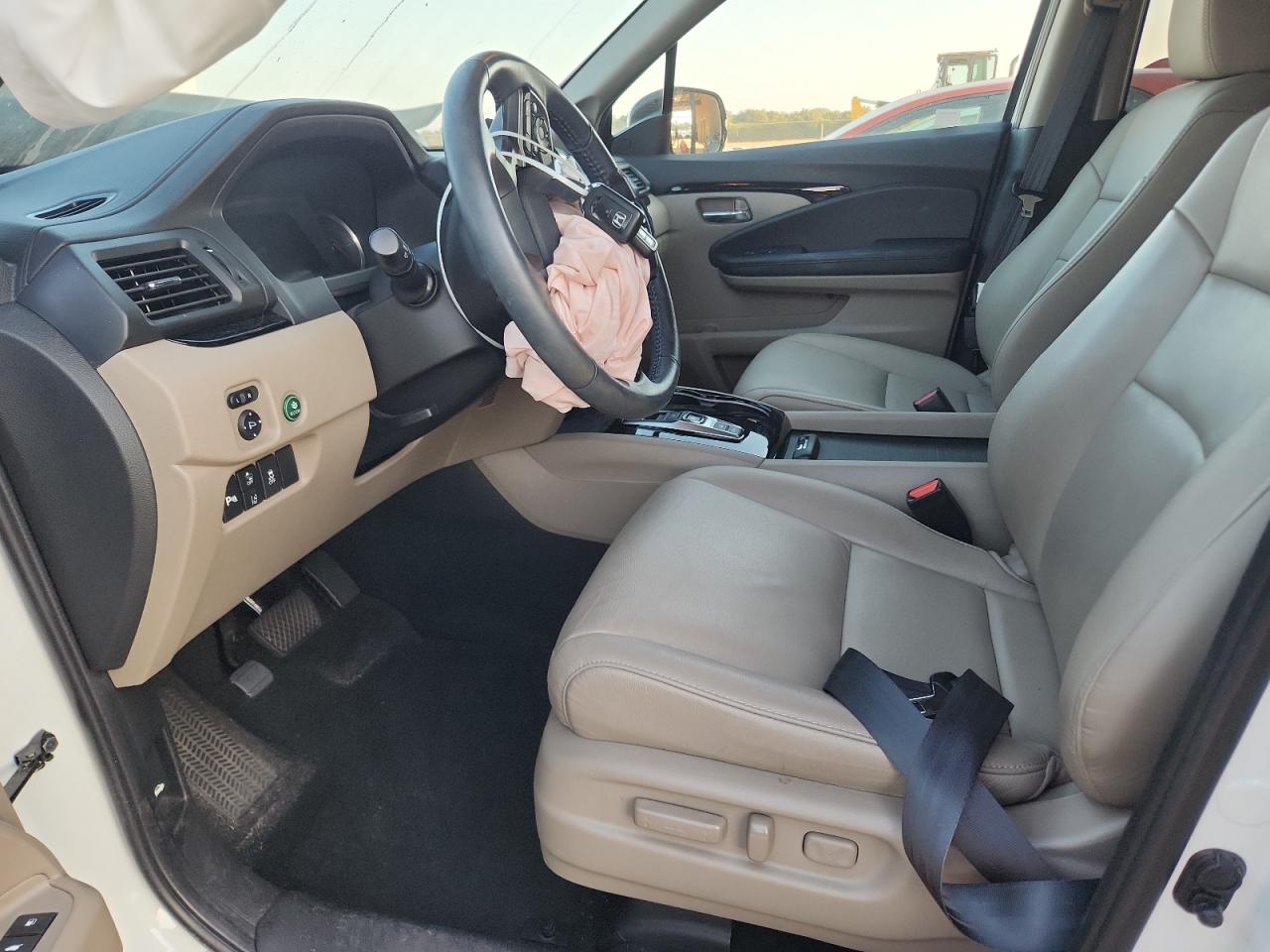 2021 Honda Pilot Touring VIN: 5FNYF6H63MB032705 Lot: 84035595