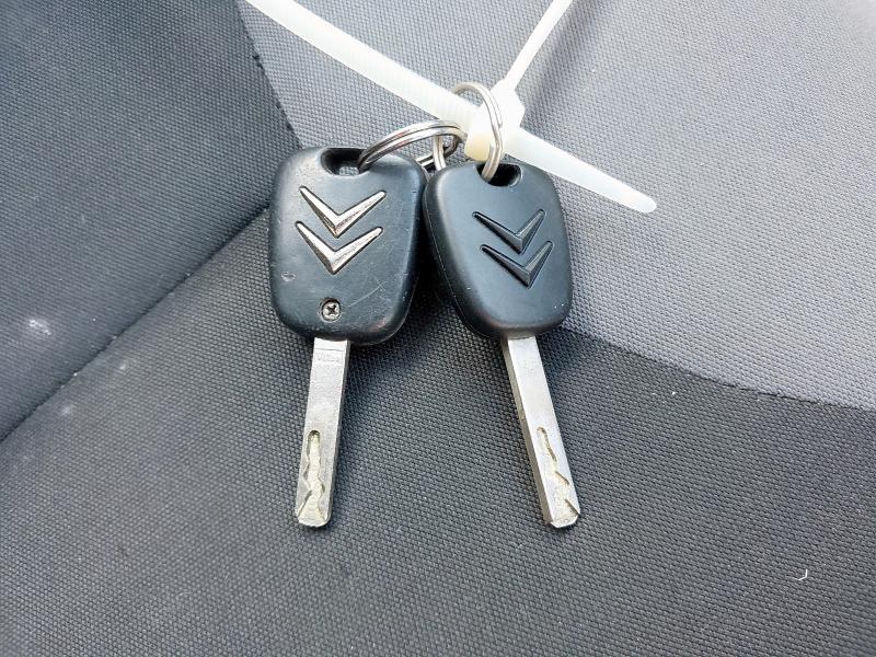 2011 CITROEN C1 VTR 