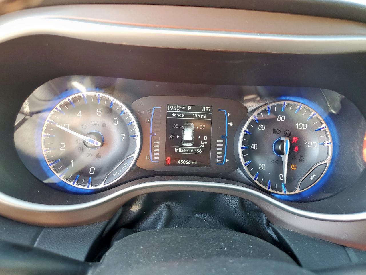 2022 Chrysler Voyager Lx VIN: 2C4RC1CGXNR225374 Lot: 71598255