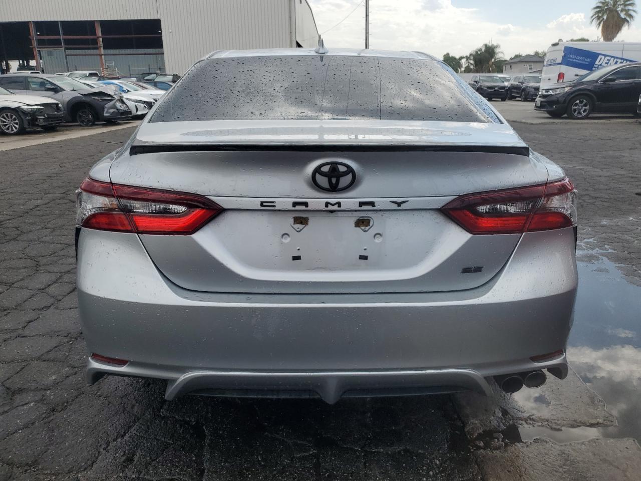 2021 Toyota Camry Se VIN: 4T1G11AK6MU585002 Lot: 69574585