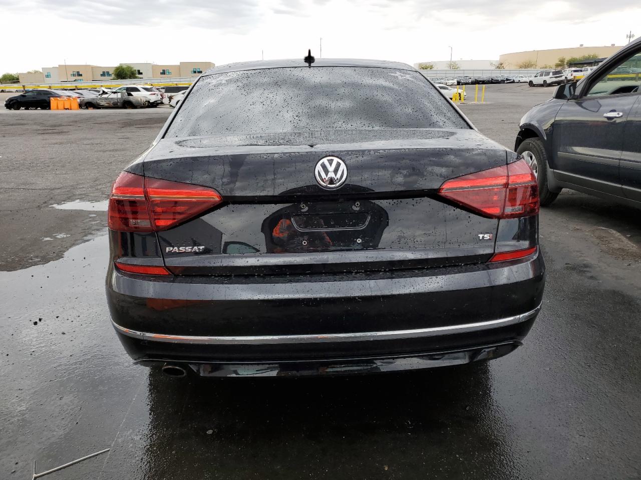 2018 Volkswagen Passat S VIN: 1VWAA7A32JC010058 Lot: 69929515