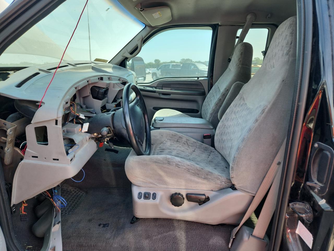 2000 Ford F250 Super Duty VIN: 1FTNX21F8YEB95067 Lot: 80664065