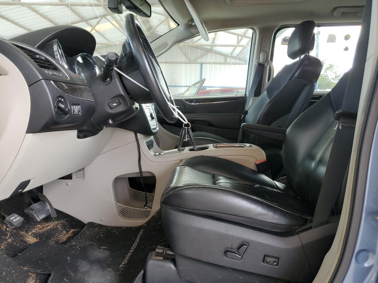 2011 Chrysler Town & Country Limited VIN: 2A4RR6DG2BR758416 Lot: 83887365