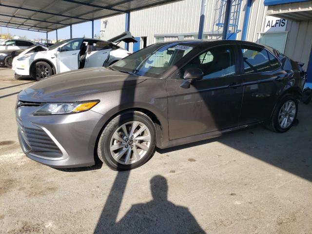 TOYOTA CAMRY LE 2021