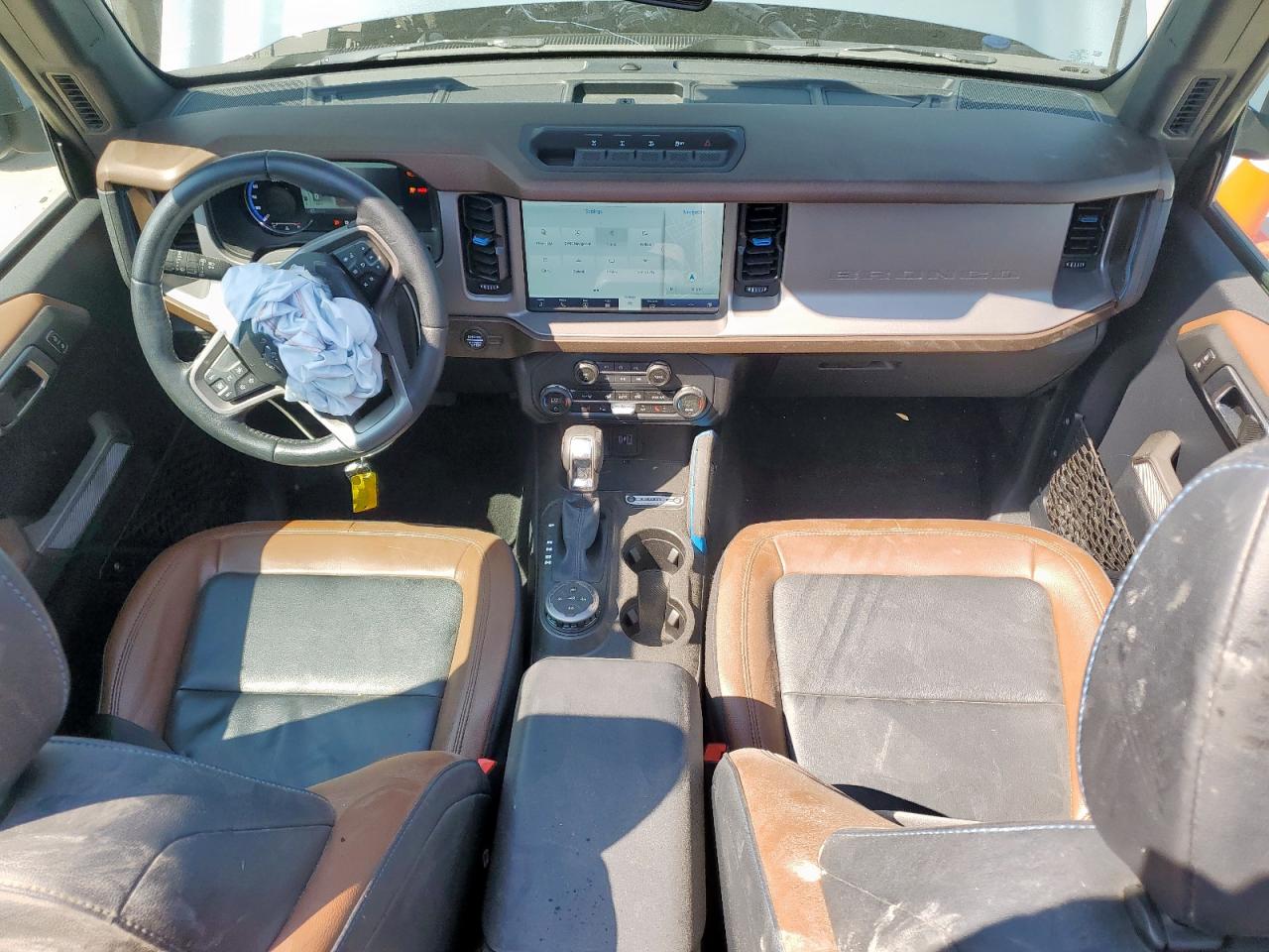2023 Ford Bronco Base VIN: 1FMEE5DPXPLB37821 Lot: 81831165