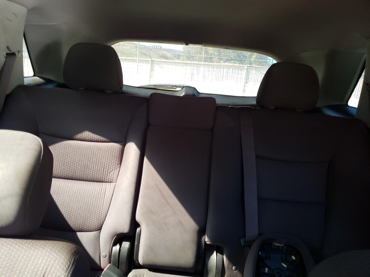 2011 Kia Sorento Base VIN: 5XYKT3A10BG172289 Lot: 84892315